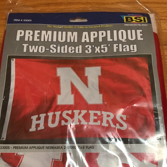 Nebraska Huskers 2-Sided 3’ x 5’ Flag (Brand New) - Picture 6 of 8